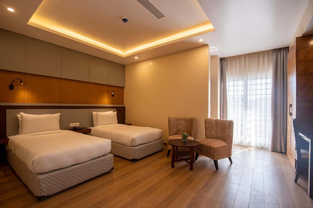 Hotel Palm International Butwal Ngoại thất bức ảnh