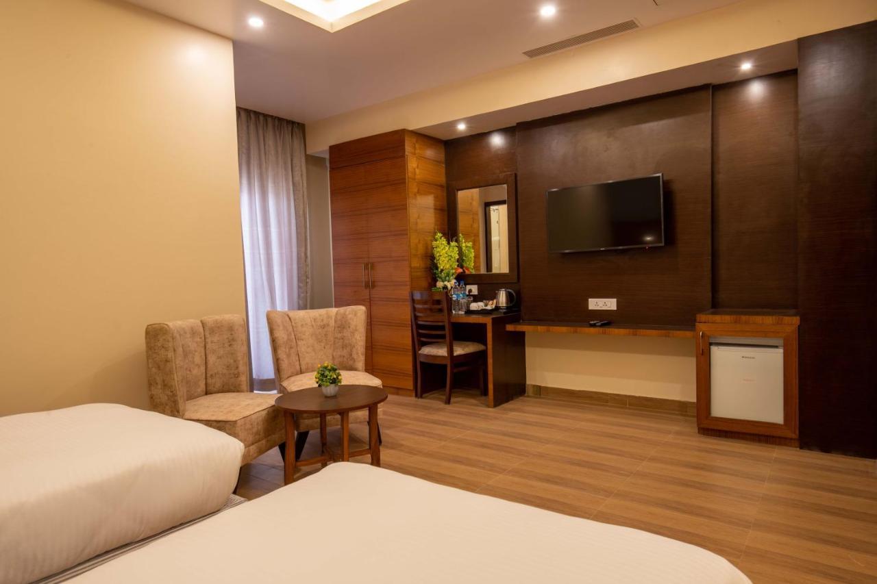 Hotel Palm International Butwal Ngoại thất bức ảnh