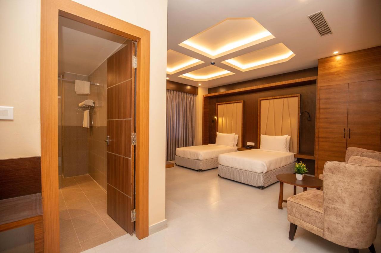 Hotel Palm International Butwal Ngoại thất bức ảnh