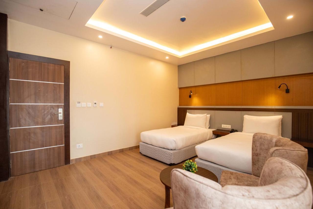 Hotel Palm International Butwal Ngoại thất bức ảnh