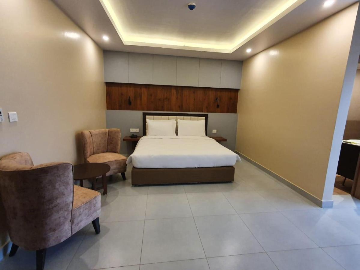 Hotel Palm International Butwal Ngoại thất bức ảnh