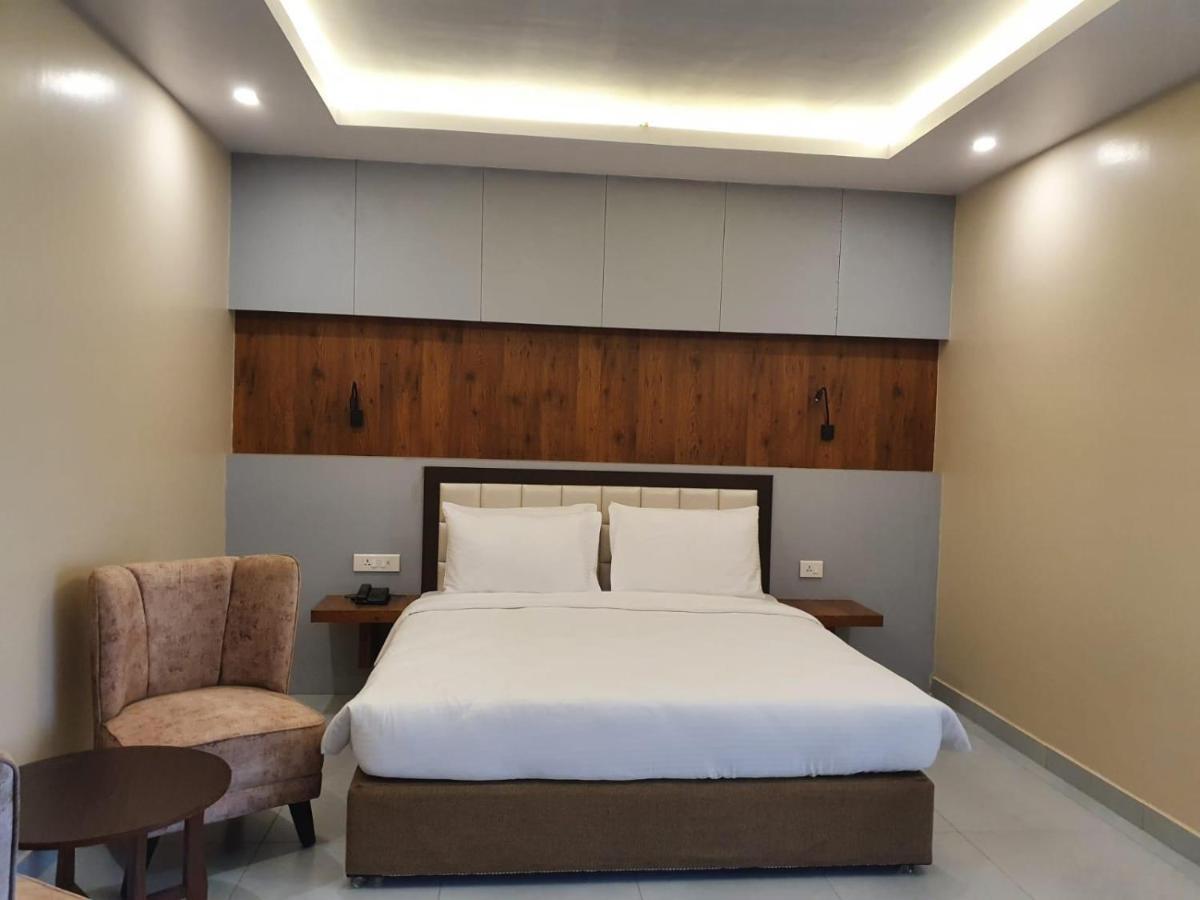 Hotel Palm International Butwal Ngoại thất bức ảnh